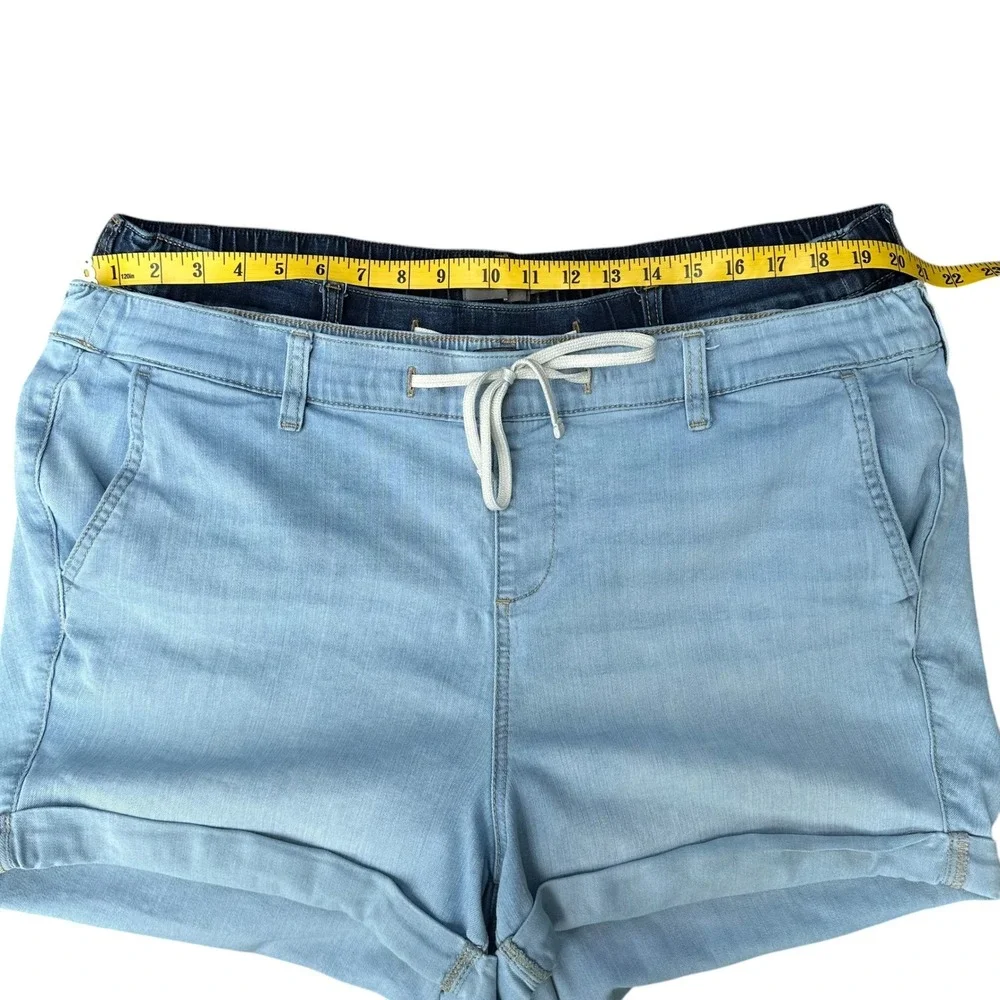 Torrid Set of 2 Pull-On Denim Drawstring Shorts Cuffed Hem 3X Light & Dark Wash